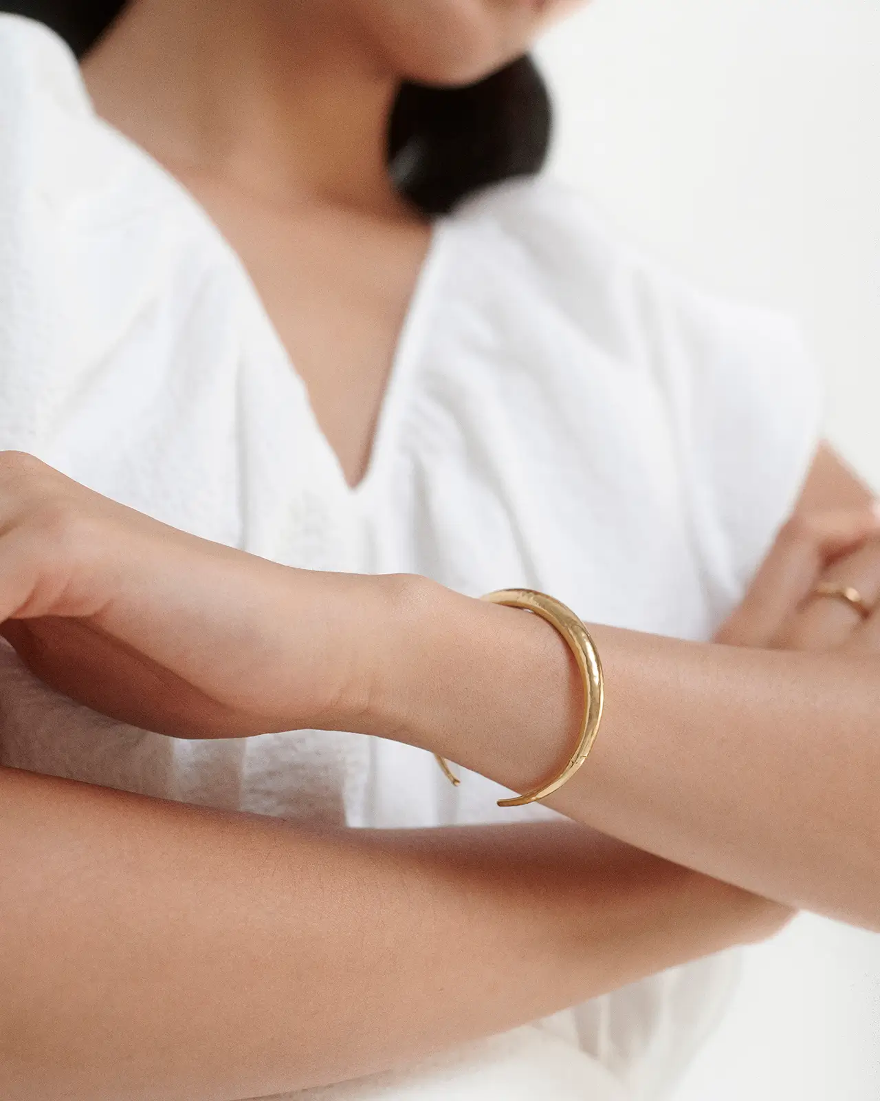 Many Diamonds Necklace And Arch Gold Cuff